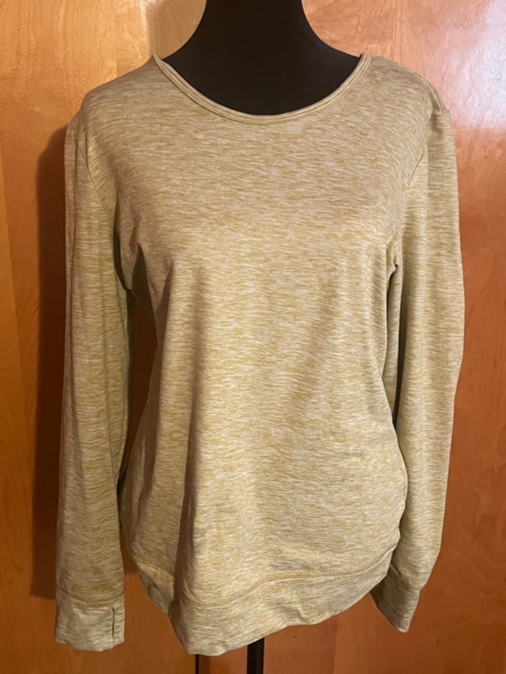 Women’s Medium Bronze Crewneck Sweatshirt